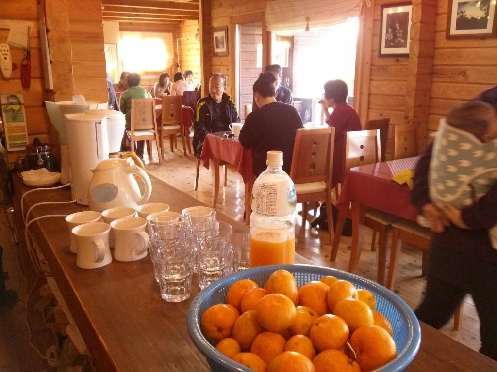 Breakfast At Tiffany'S Pension Seogwipo Zimmer foto