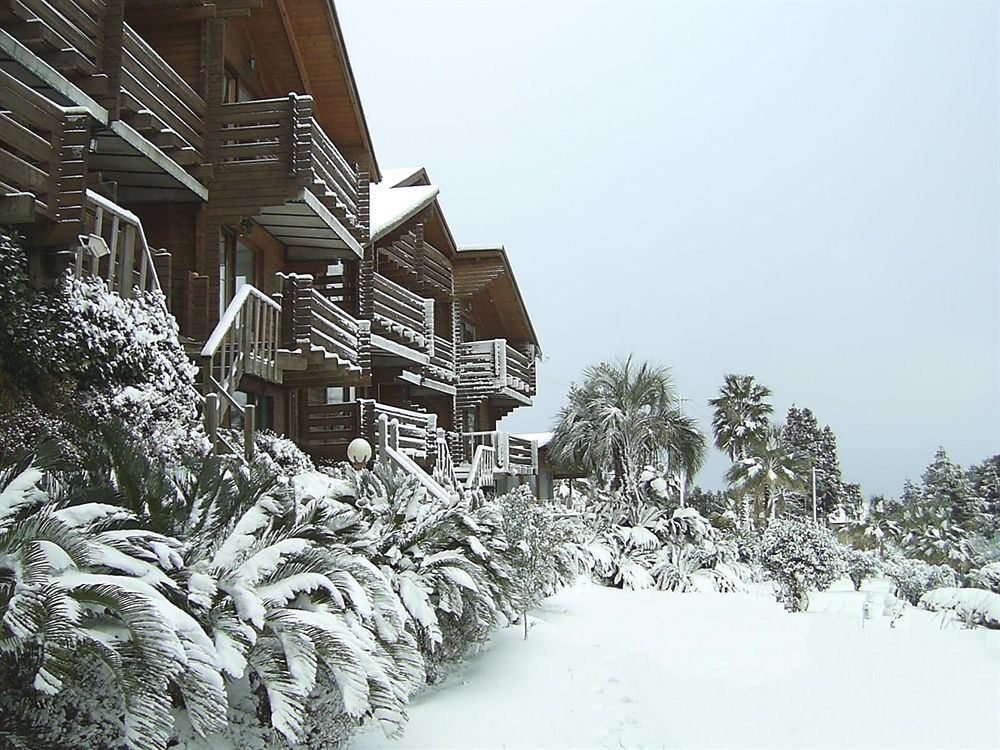 Breakfast At Tiffany'S Pension Seogwipo Exterior foto